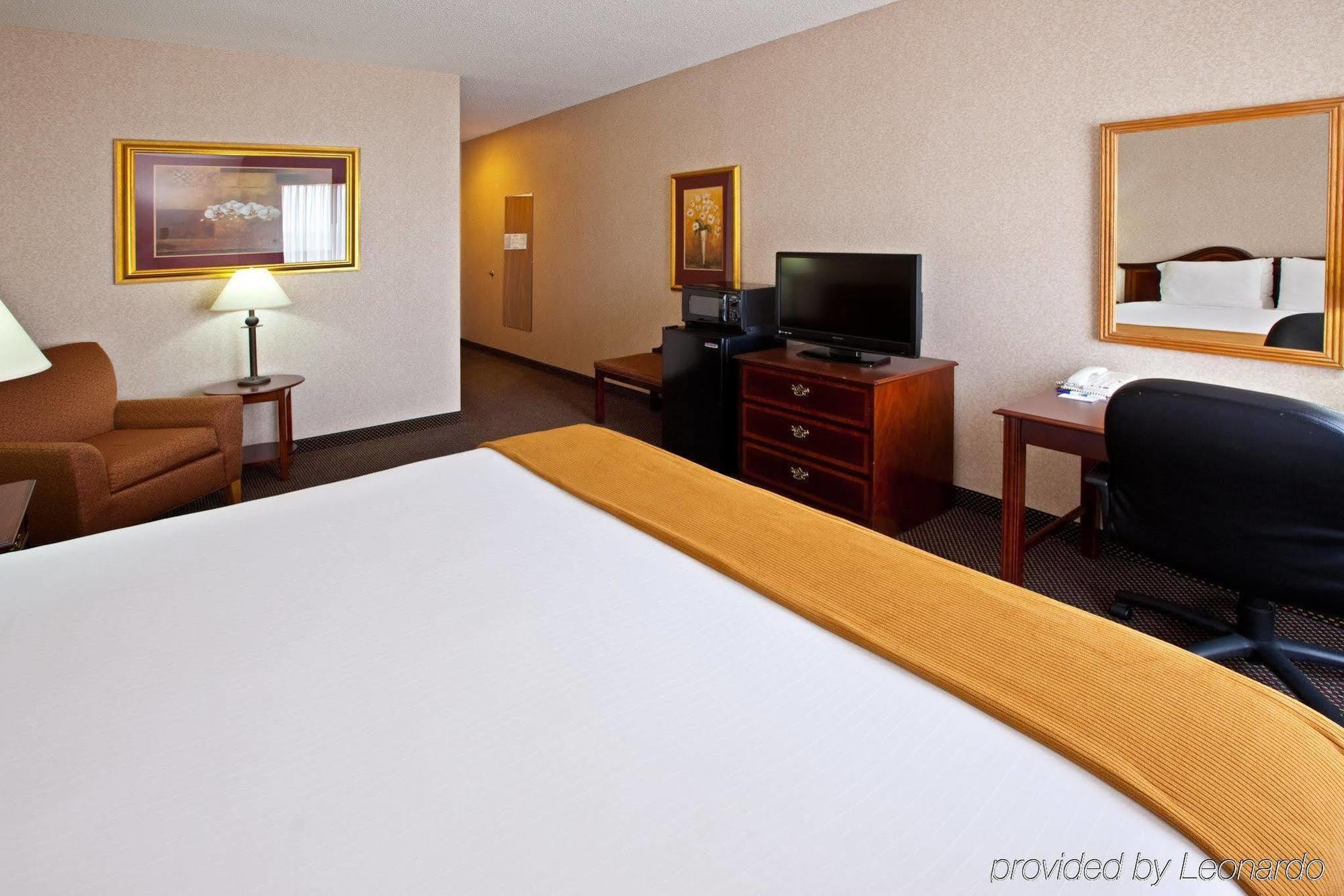 Inn Quality I-75 West Chester-north Cincinnati 2*